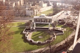 Memorial photograph &mdash; Richard Fowler Vert